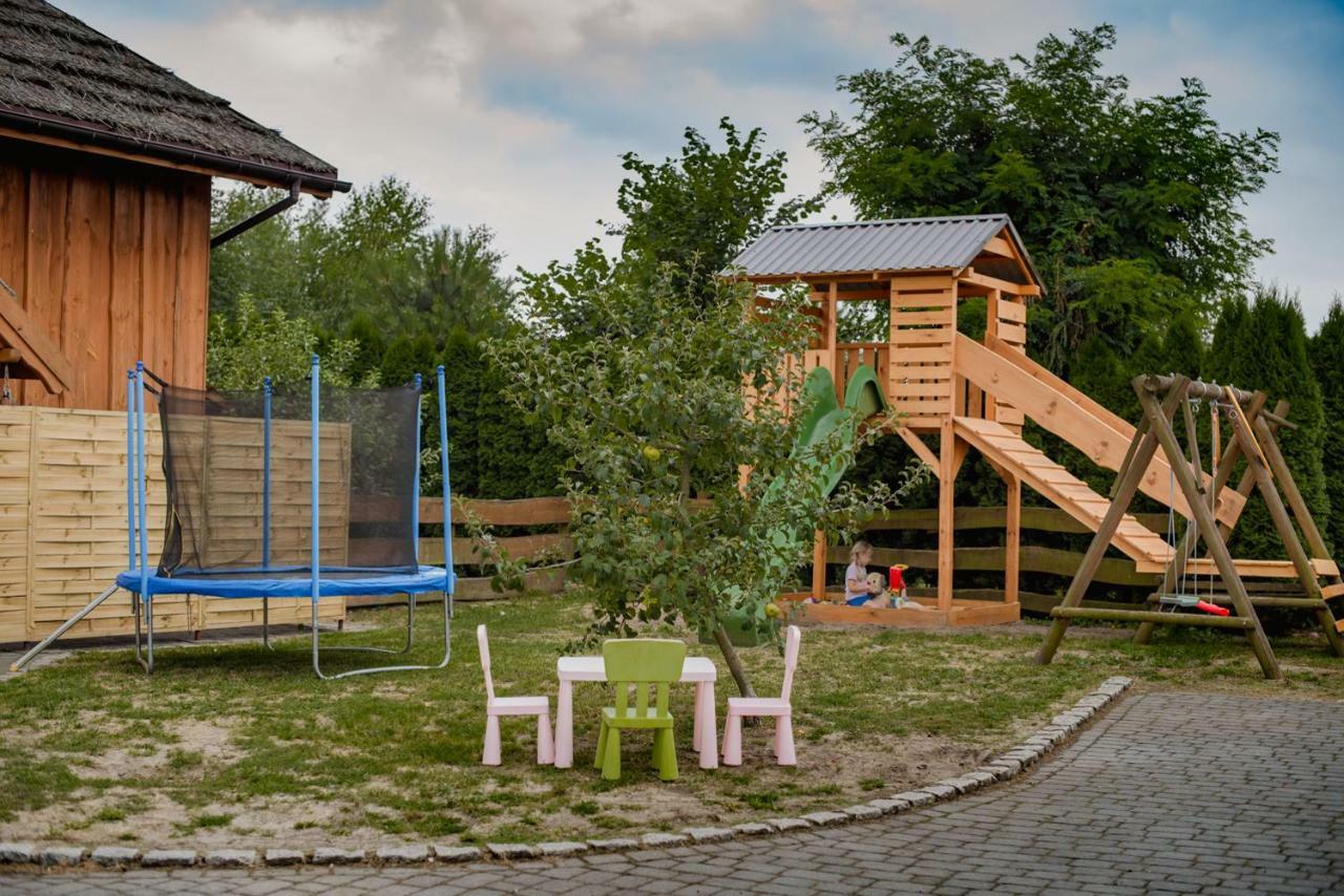 Tatarska Zagroda - Agroturystyka Dolina Baryczy Noclegi - Domek Jelonek Кросніце Екстер'єр фото